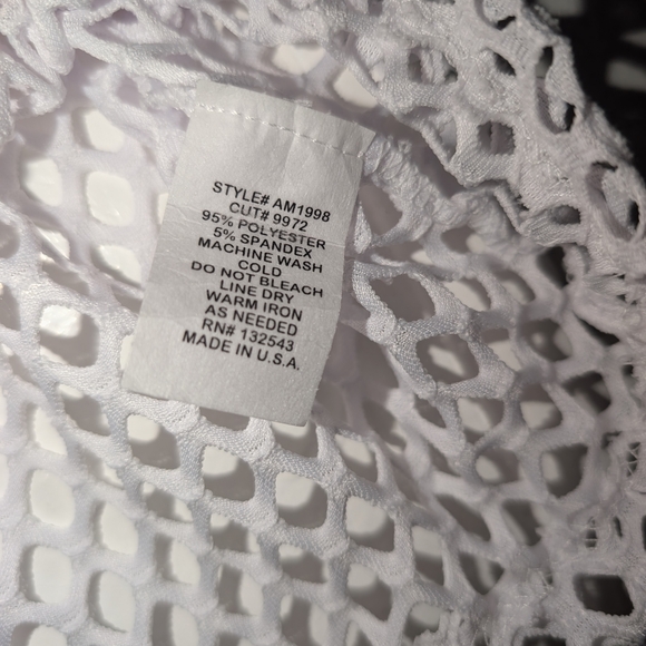 🛍️4 For $15🛍️White Cropped Short Sleeve Blouse *New With Out Tags* - Picture 6 of 9